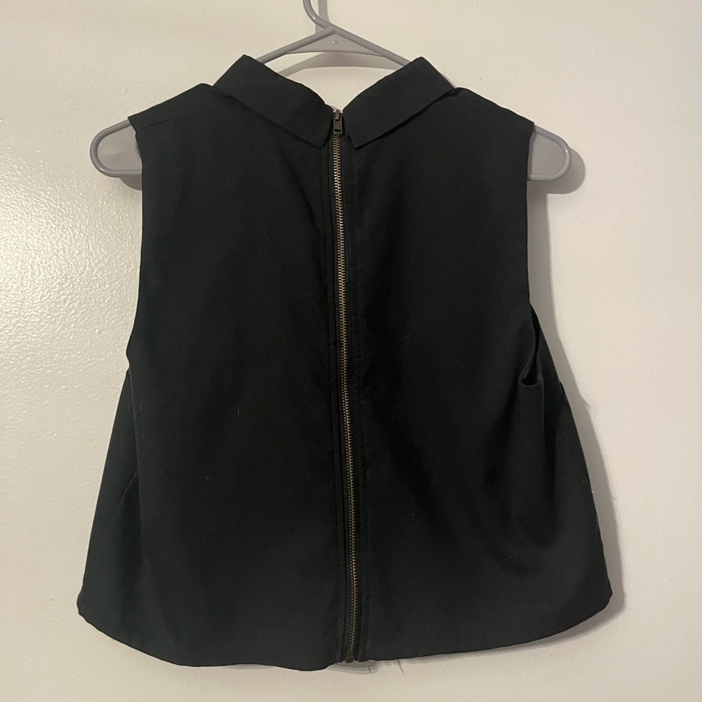 Charlotte Russe Black L Collared Sleeveless Blouse